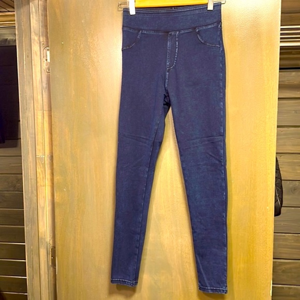 NWT Halara Jean Jeggings Stretch Waist Dark Wash  Size Small